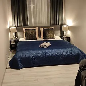 Center, The Places Apartment